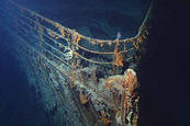 Titanic az Óceán fogságában