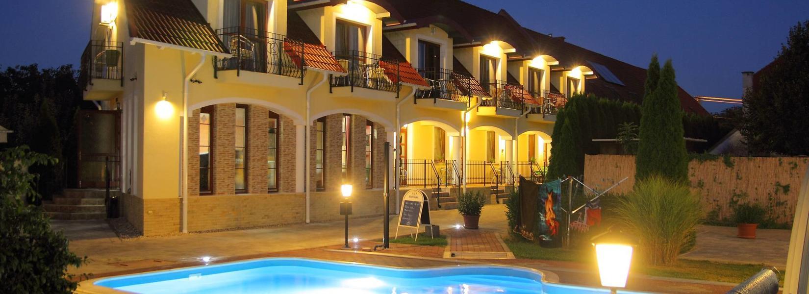 Bajor Panzió Étterem Aparthotel