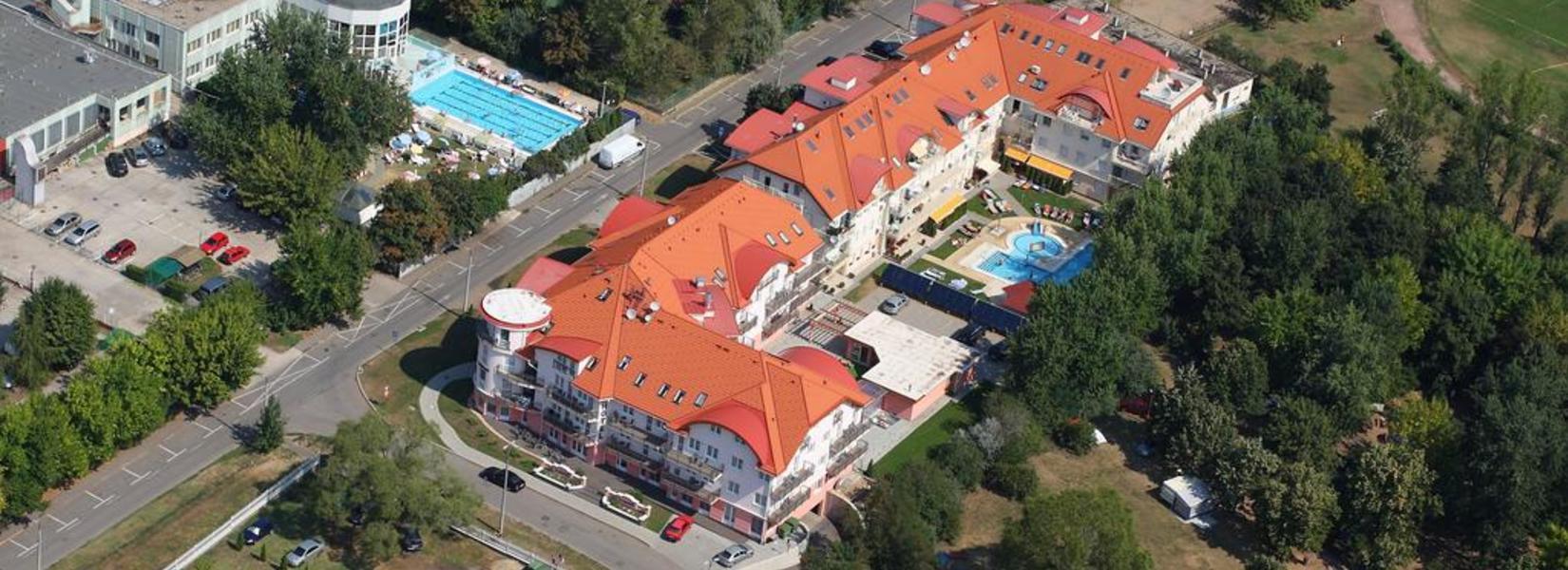 Panoráma Wellness Apartman Hotel 