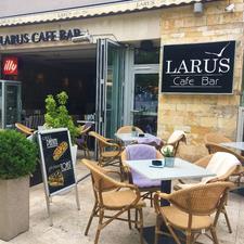 Larus Cafe Bar 