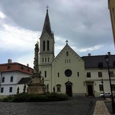 Szent István római katolikus, ferences templom és kolostor