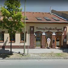 Vadvirág Kávéház & Cukrászda