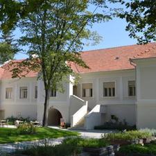 Tolcsvai Szirmay-Waldbott kastély látogatóközpont