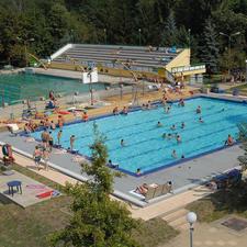 Strandfürdő Sport és Élményközpont