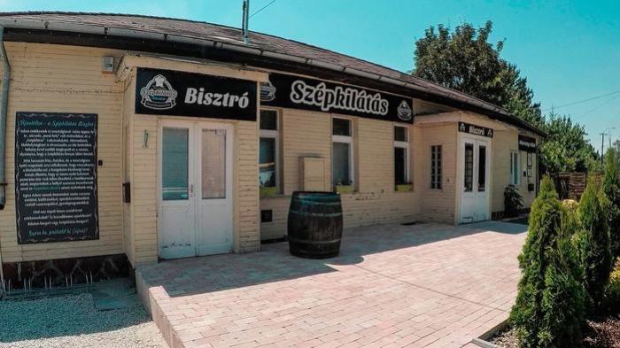 Szépkilátás Bisztró Balatonakarattya vélemény az Élménytérkép.hu-tól Szépkilátás Bisztró Balatonakarattya - Szépkilátást nem, annál sokkal többet kaptunk
