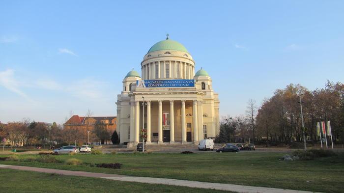 A VIII. kerület szépsége - Magyarok Nagyasszonya Templom