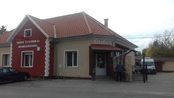 Diófa Étterem és Rendezvényház Diófa Étterem és Rendezvényház