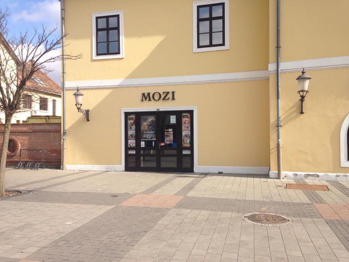 Pest megye egyik utolsó mozija, a Gödöllői Városi Filmyzínház A Gödöllői Városi Filmszínház