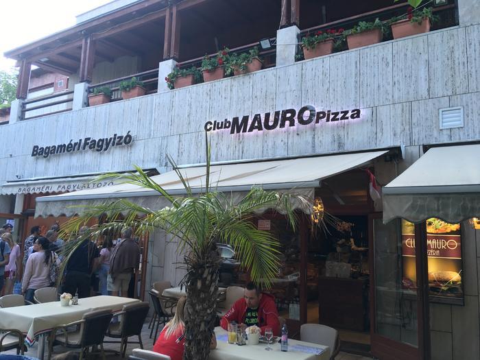 Étterem Balatonfüreden - Club Mauro Pizzéria