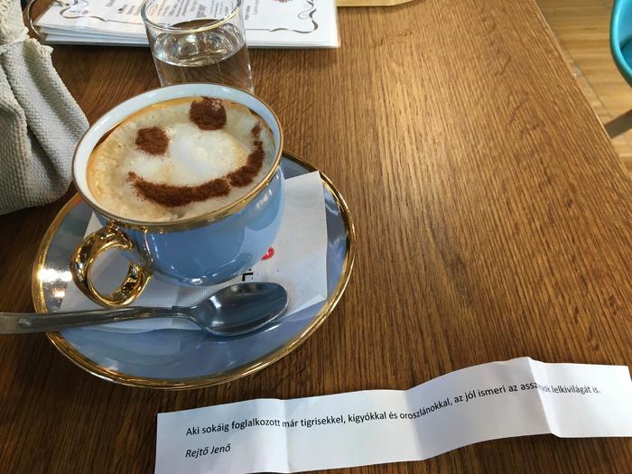Mi újság van? irodalmi kávéház Mi újság van? kávézó
