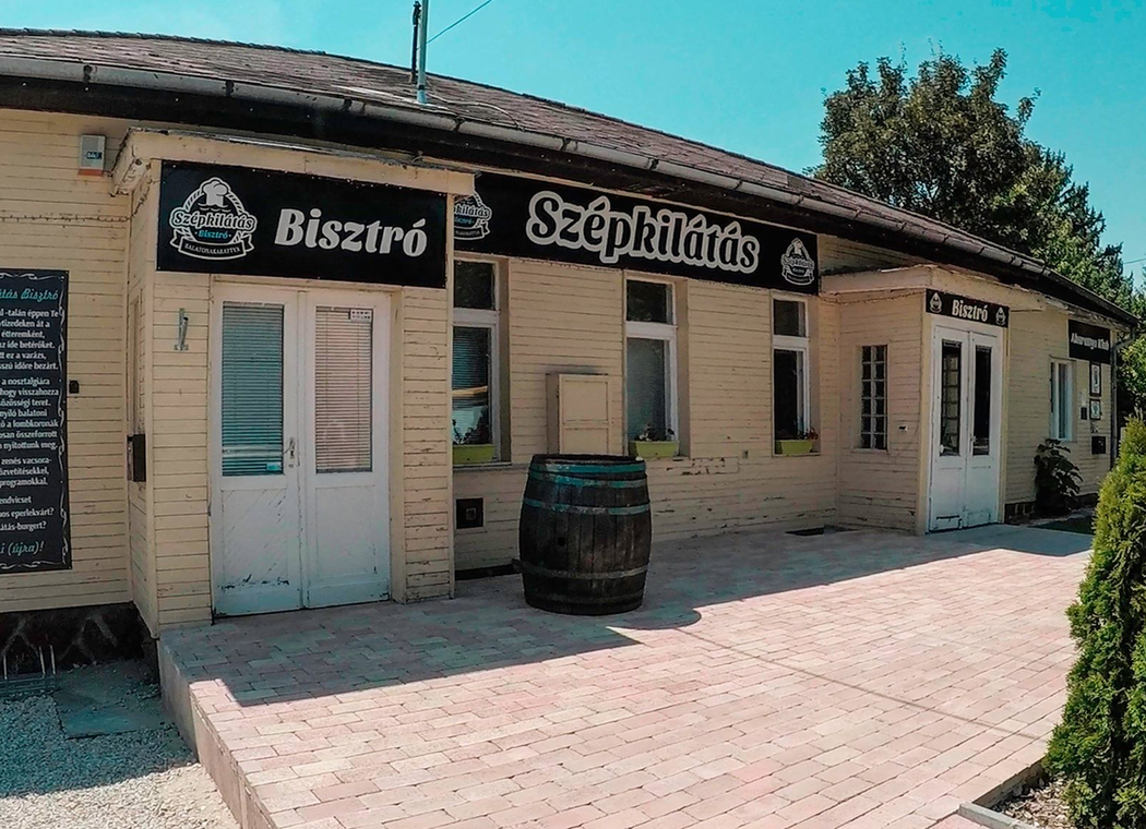 Szépkilátás Bisztró Balatonakarattya vélemény az Élménytérkép.hu-tól Szépkilátás Bisztró Balatonakarattya - Szépkilátást nem, annál sokkal többet kaptunk