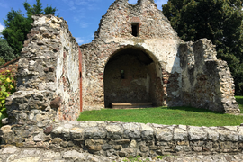 Mámai templomrom Balatonfűzőn