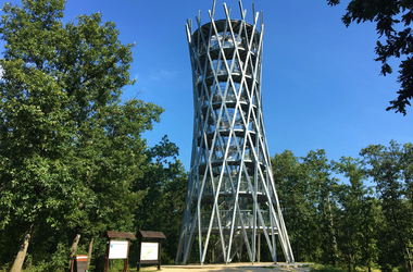 Gizella királyné-kilátó a Gulya dombon