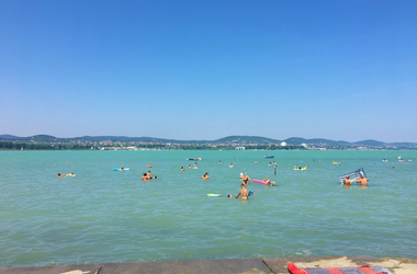 Tihanyi gödrösi szabadstrand
