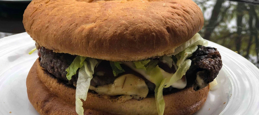 Finom, friss és elérhető árú - Ham&Ham Burgerbár a Balatonnál Ha finom hamburgert keresel a Balatonnál - Ham&Ham Burgerbár