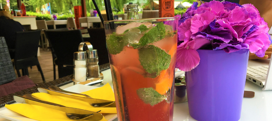 Balatonfüreden található a Prestige Bar & Restaurant, ahol finom koktélokat fogyaszthatunk Prestige Bar & Restaurant Balatonfüreden