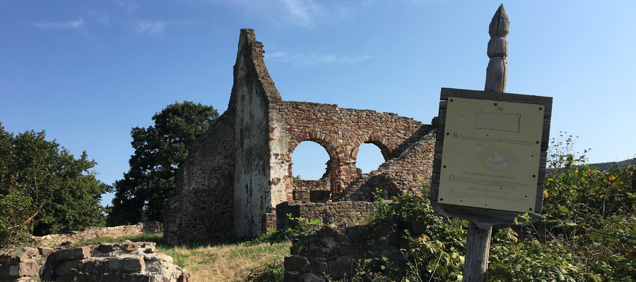 Ecséri templomrom Kővágóörsön Ecséri templomrom