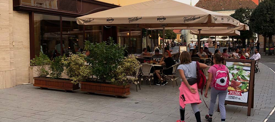 Itt ihatunk egy jó kávét Fehérváron Perte bistro
