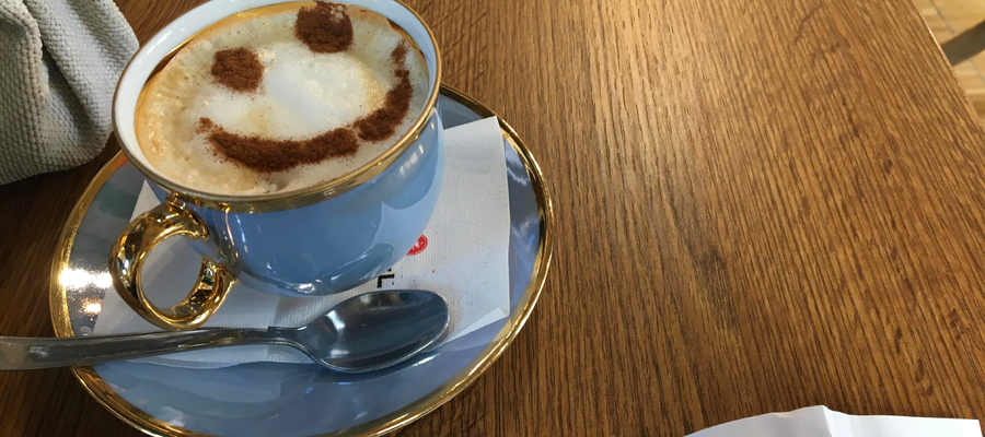 Mi újság van? irodalmi kávéház Mi újság van? kávézó
