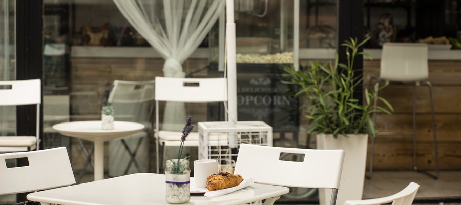 Kompra Café a Tihanyi révben. Kompra Café Tihany