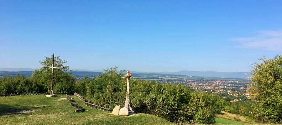 Trianoni emlékmű Szada