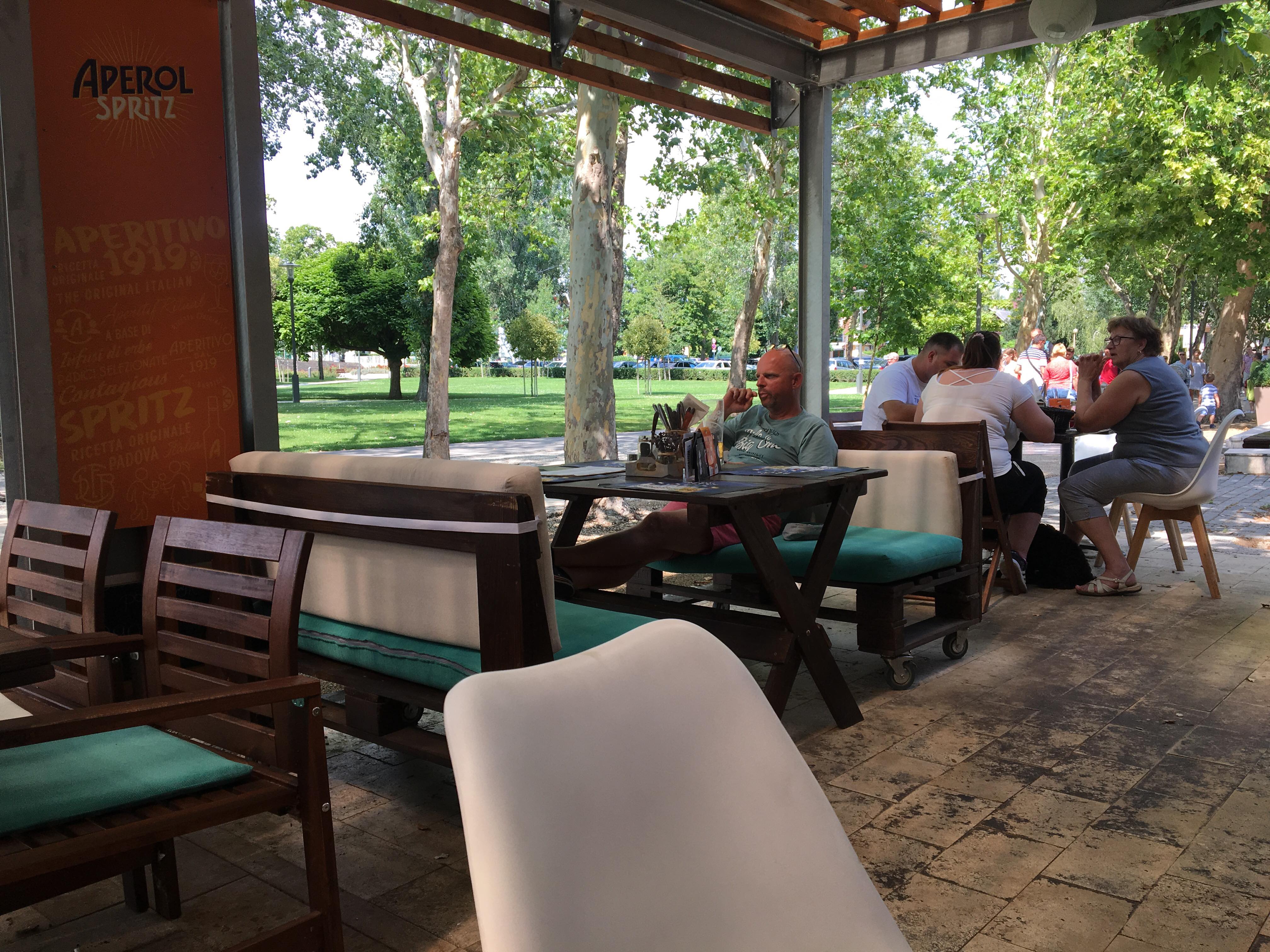 Bliss Bistro Balatonfüreden a Tagore sétányon