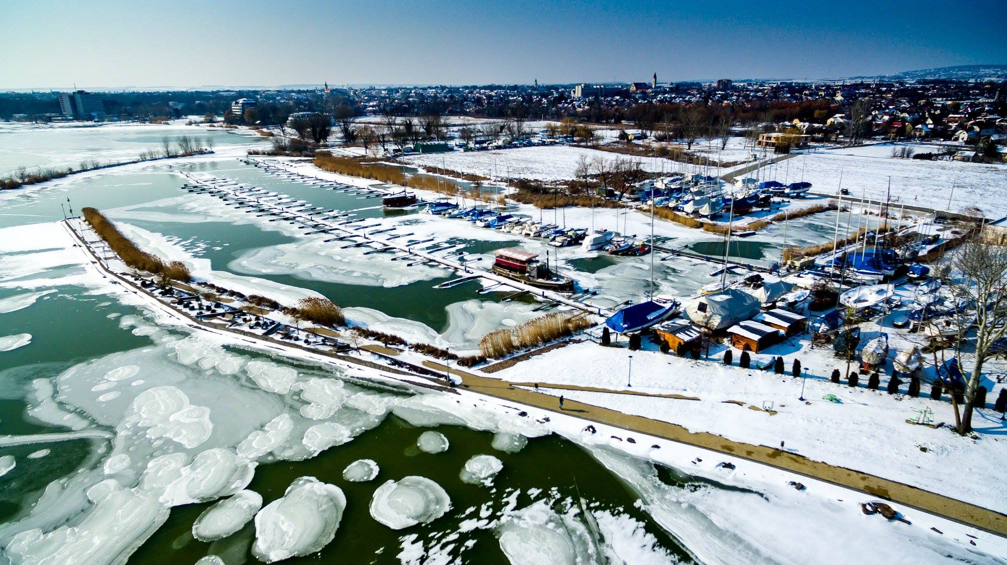 Balaton advent idején