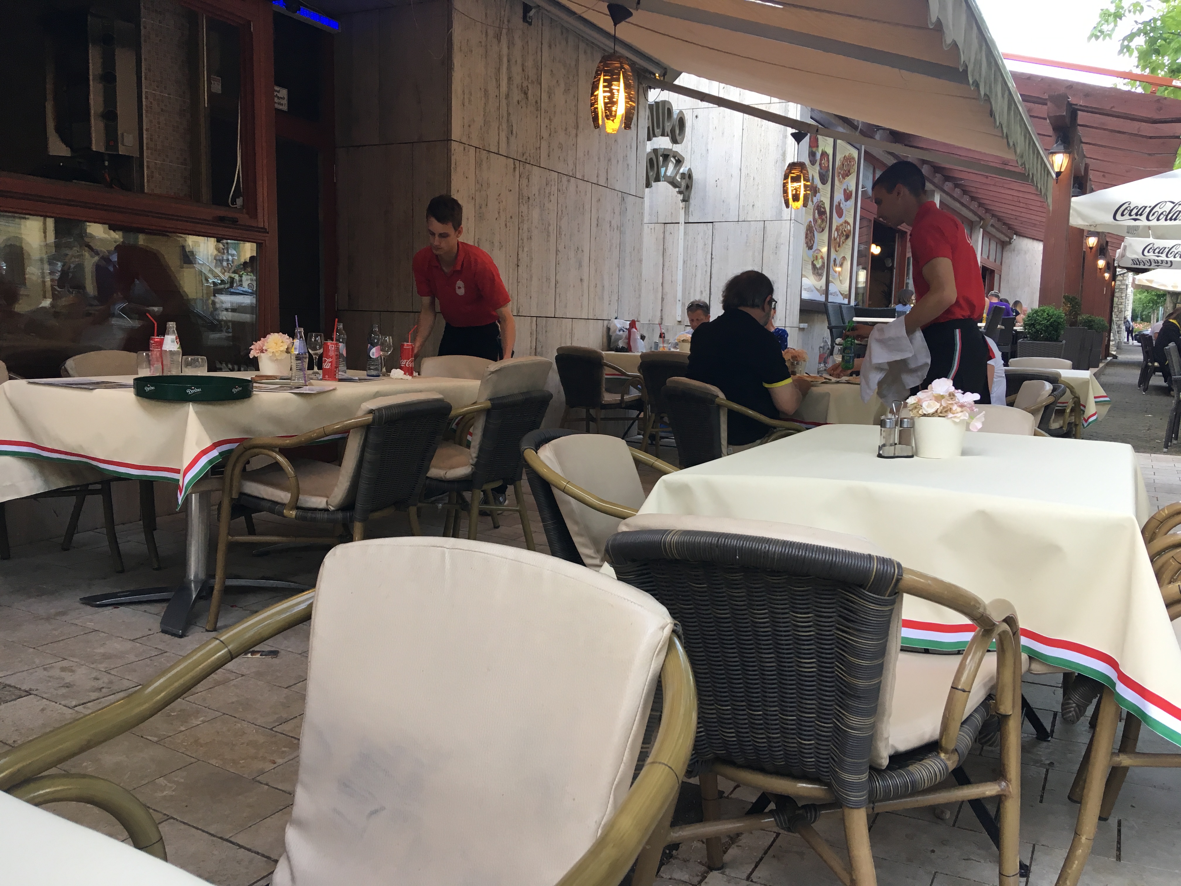 Club Mauro Pizzéria Balatonfüreden Étterem Balatonfüreden - Club Mauro Pizzéria