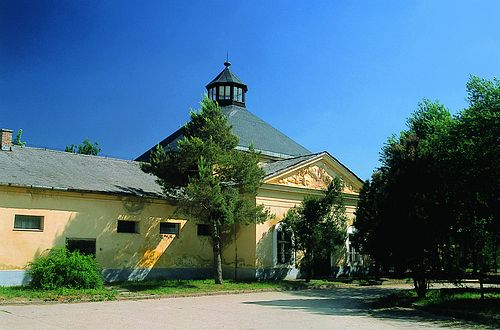 A Babati Istállókastély A Babati Istállókastély