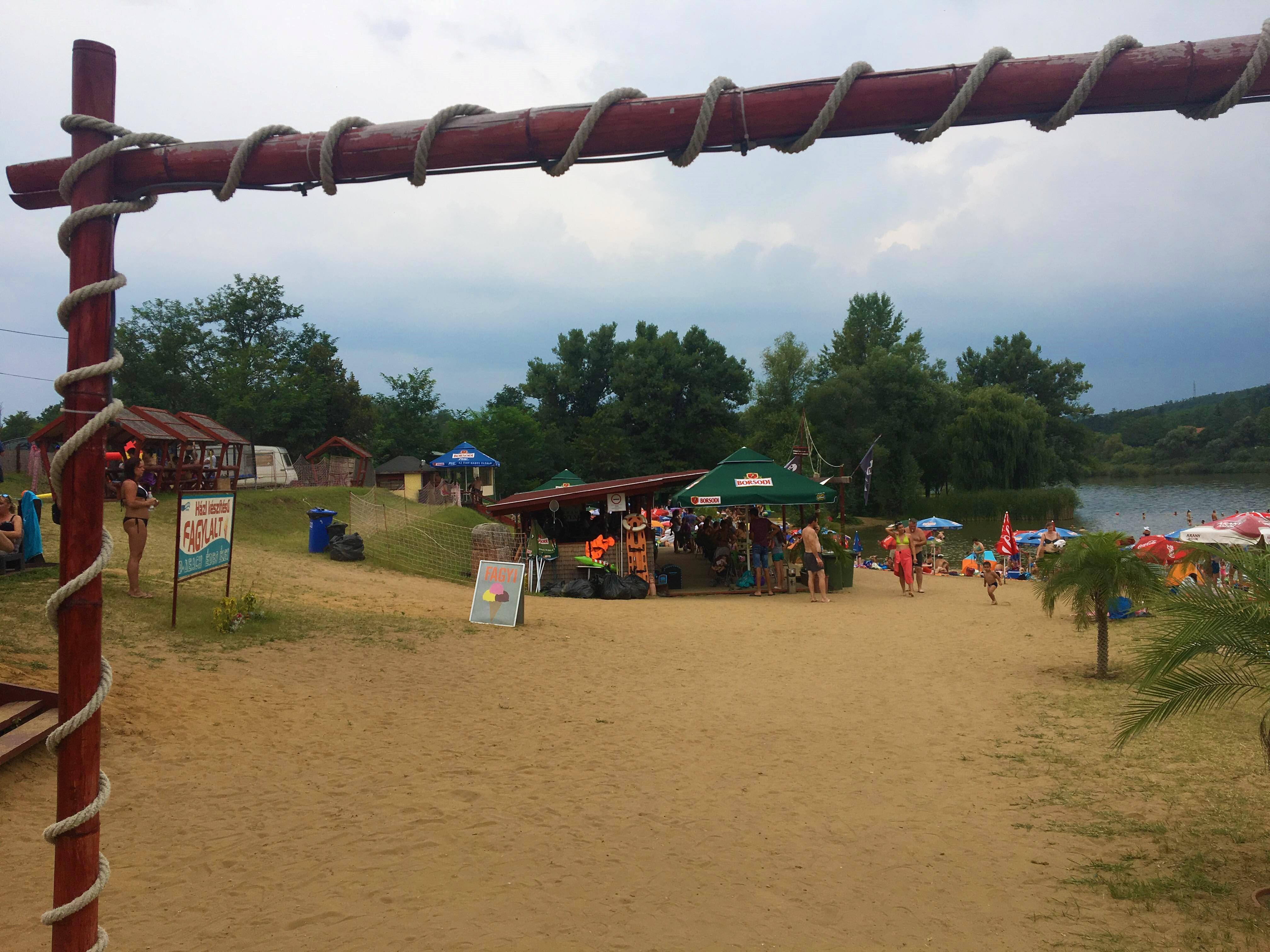 Domonyvölgyi strand D-Beach D-beach Domonyvölgyben