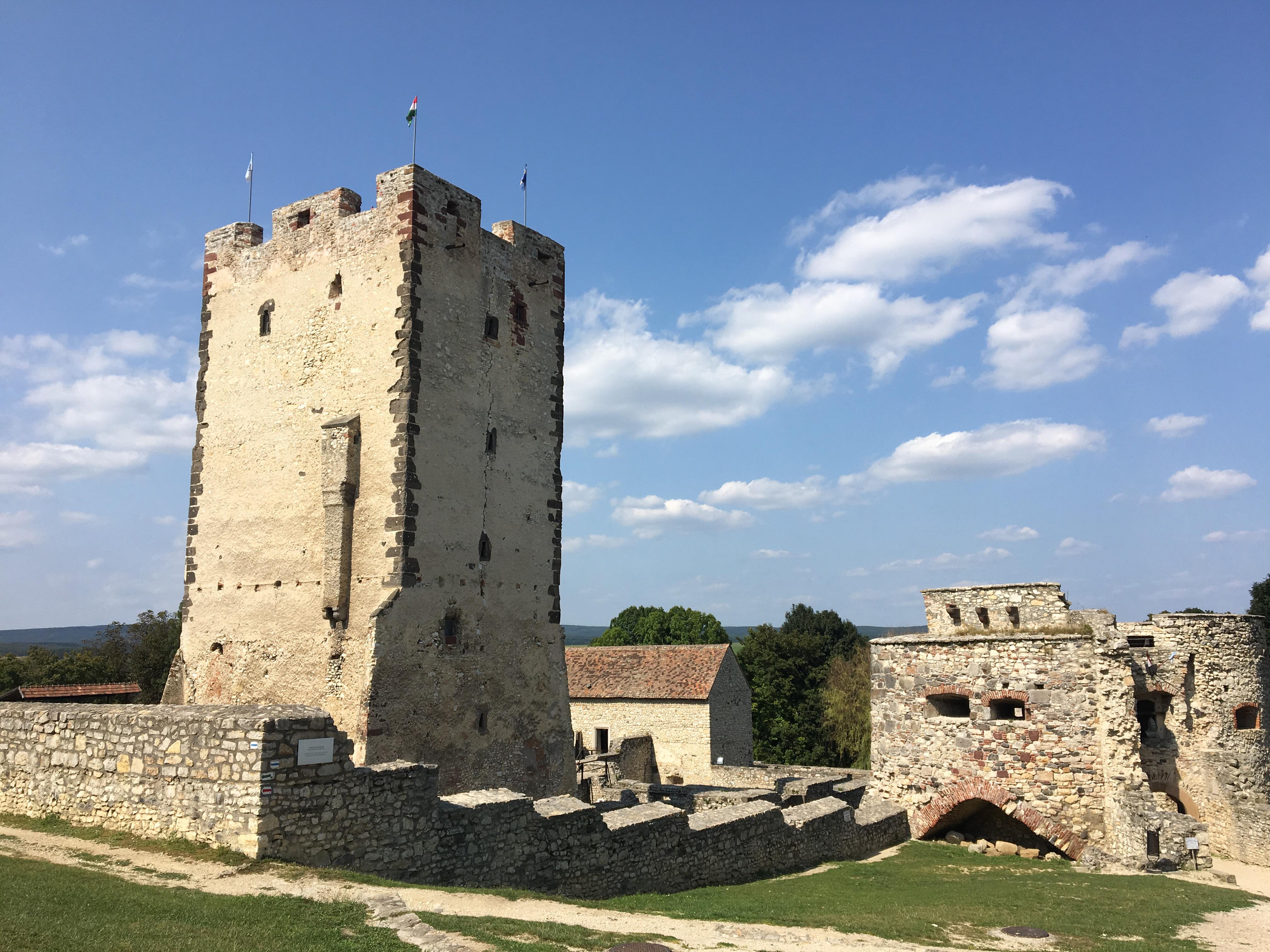 Kinizsi-vár Nagyvázsony Kinizsi-vár