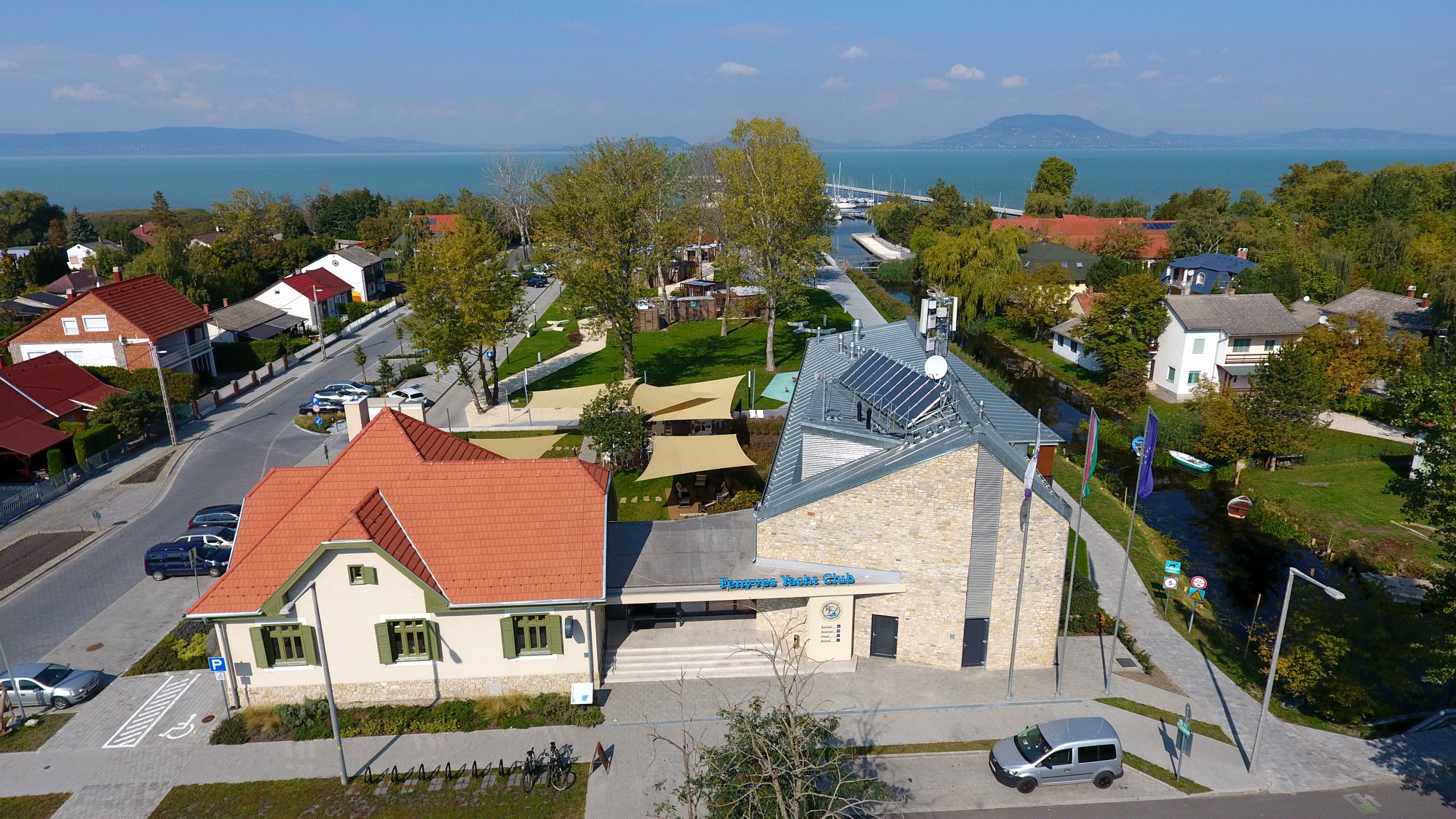 Fenyves Yacht Club Hotel - sokoldalú szálloda Balatonfenyvesen