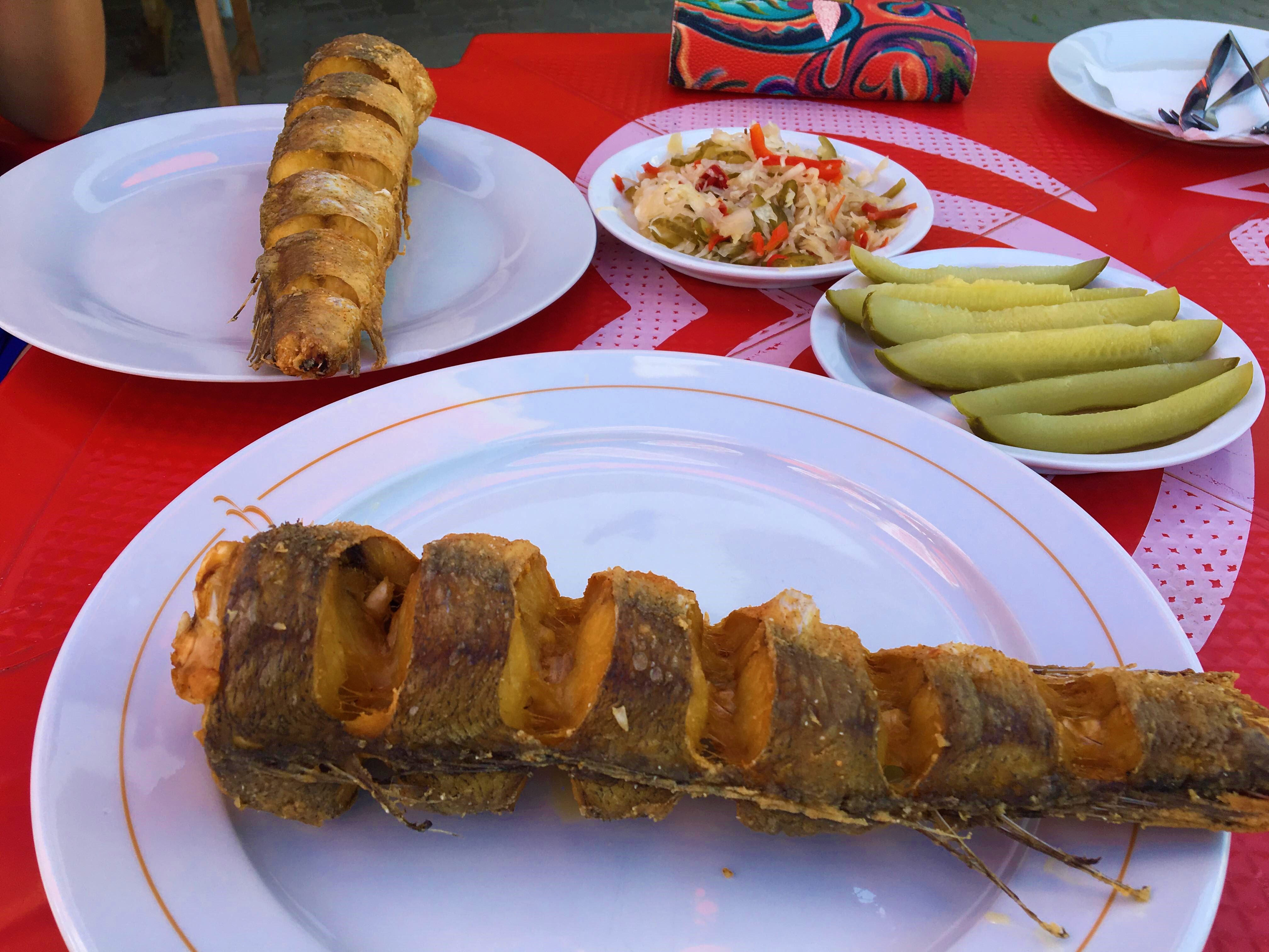 Hekk a Katamarán Étteremben Tihanyban a strandon