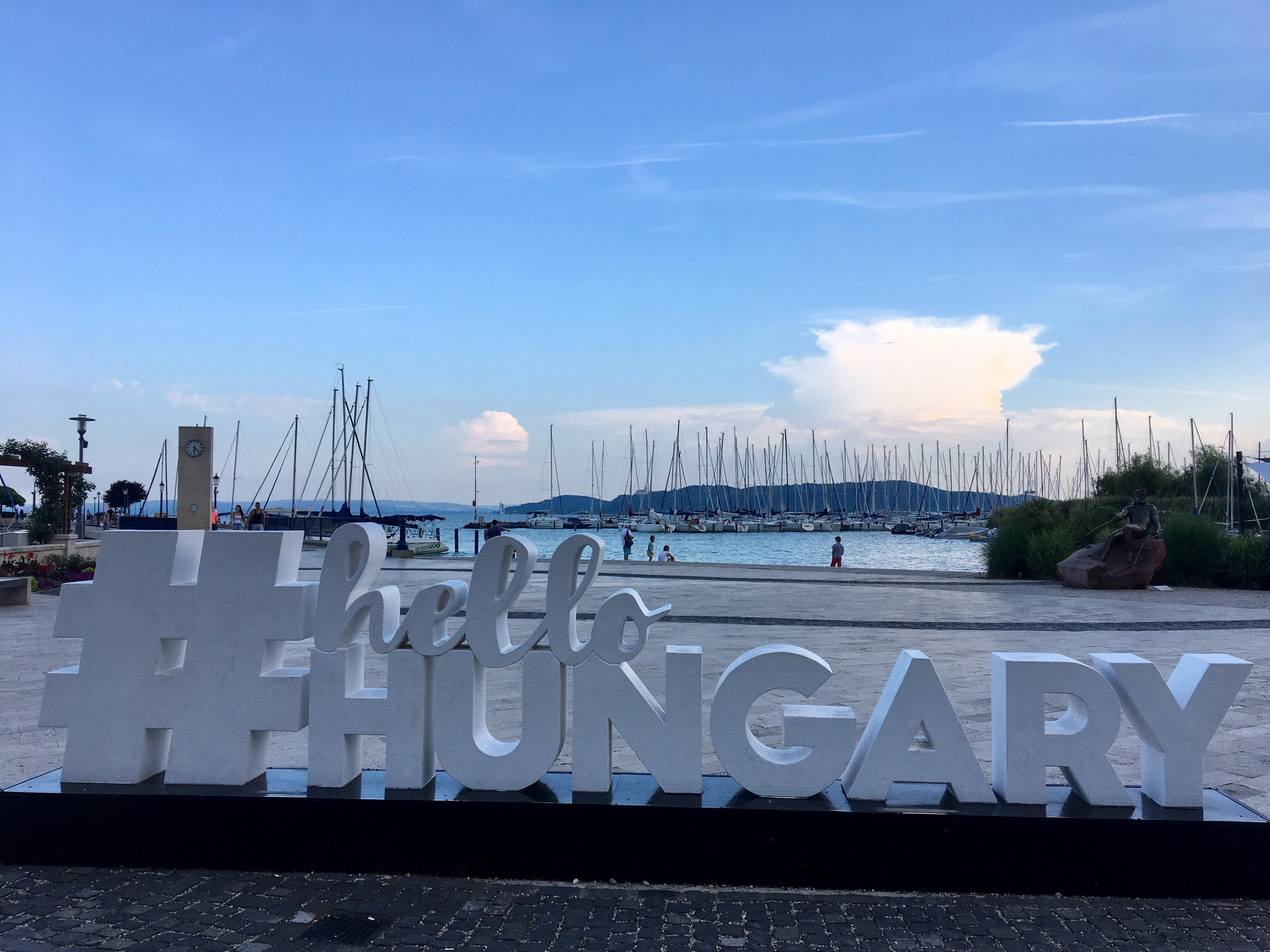 Tagore sétány, hello Hungary